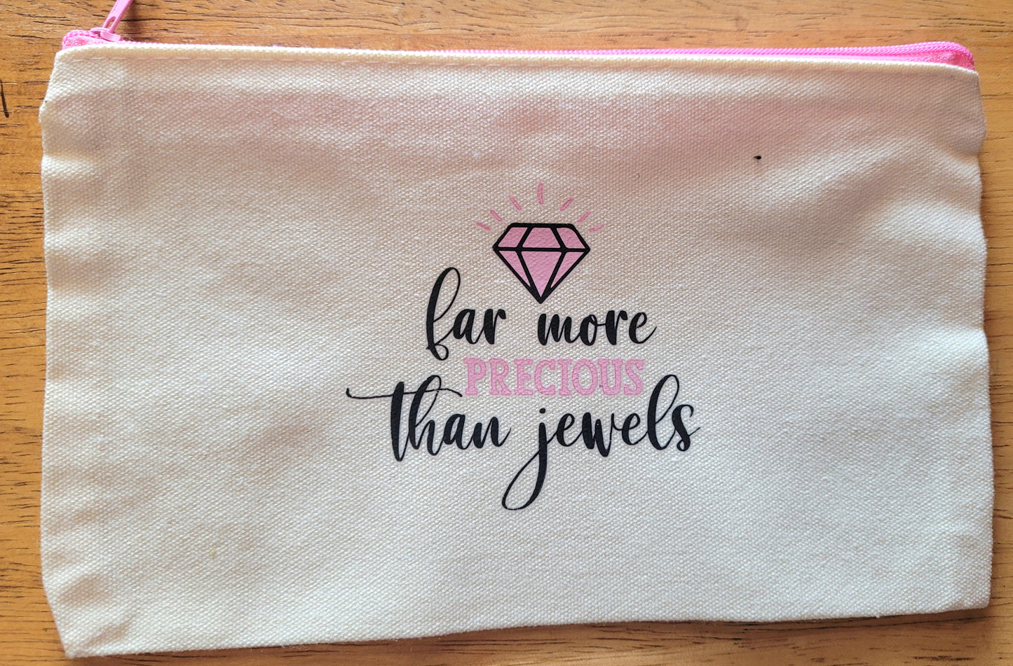 "Diamonds" Pouch