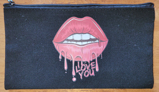 "Lips" Pouch